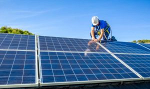 Installation et mise en production des panneaux solaires photovoltaïques à Forges-les-Bains